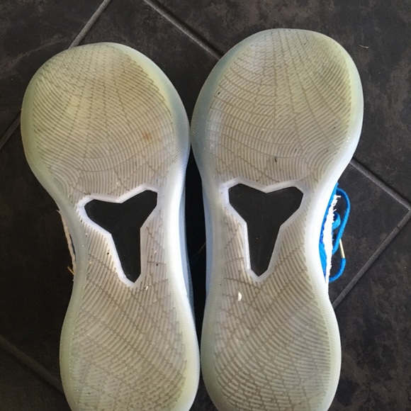 COPY - Kobe A.D. Mid 'DeMar DeRozan' PE - Picture 5 of 7